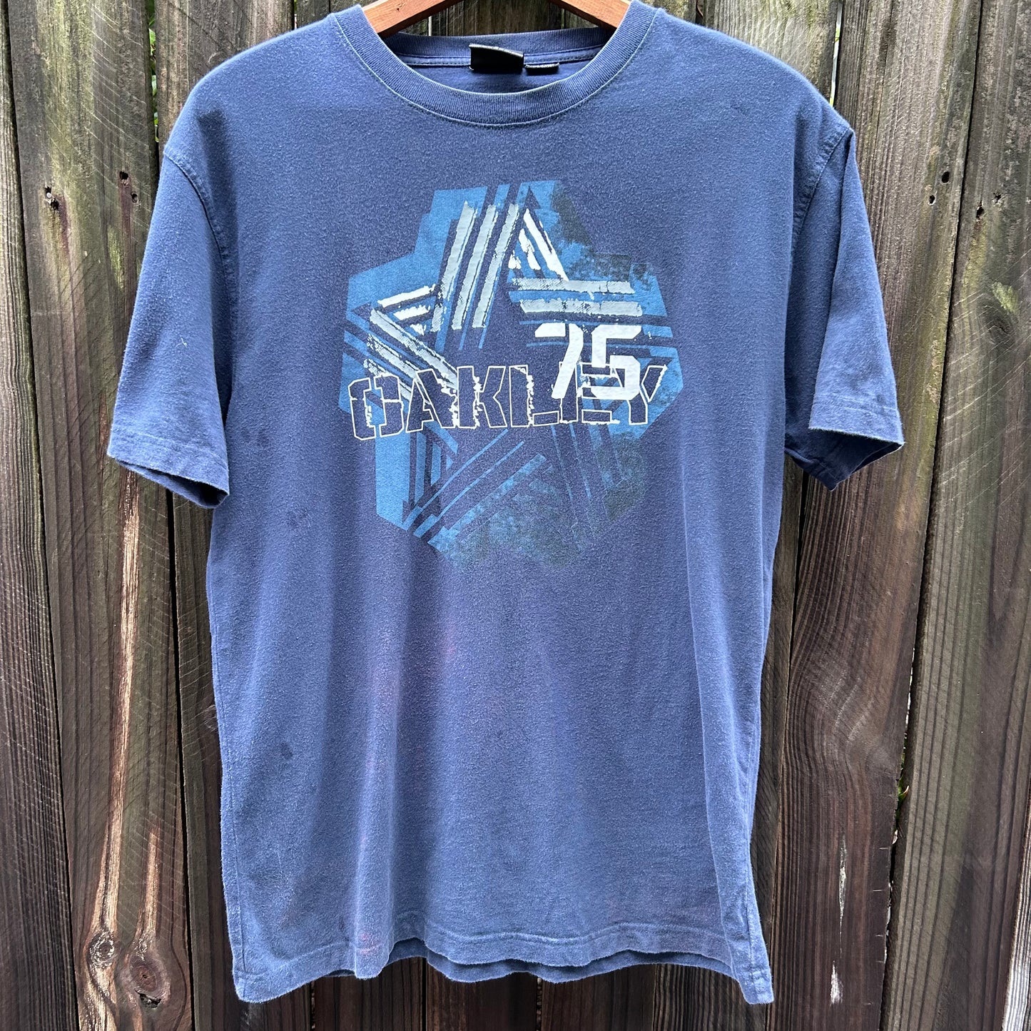 Oakley tee