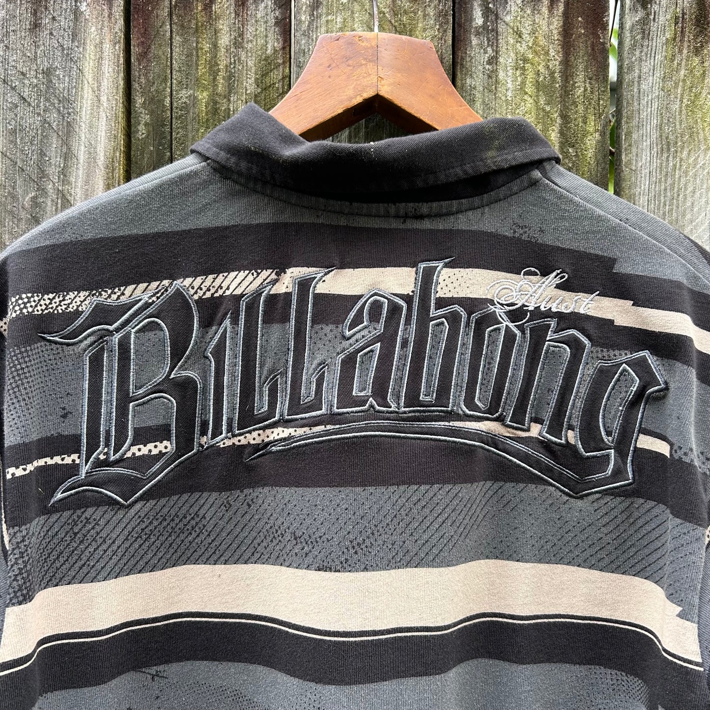 Billabong spellout polo