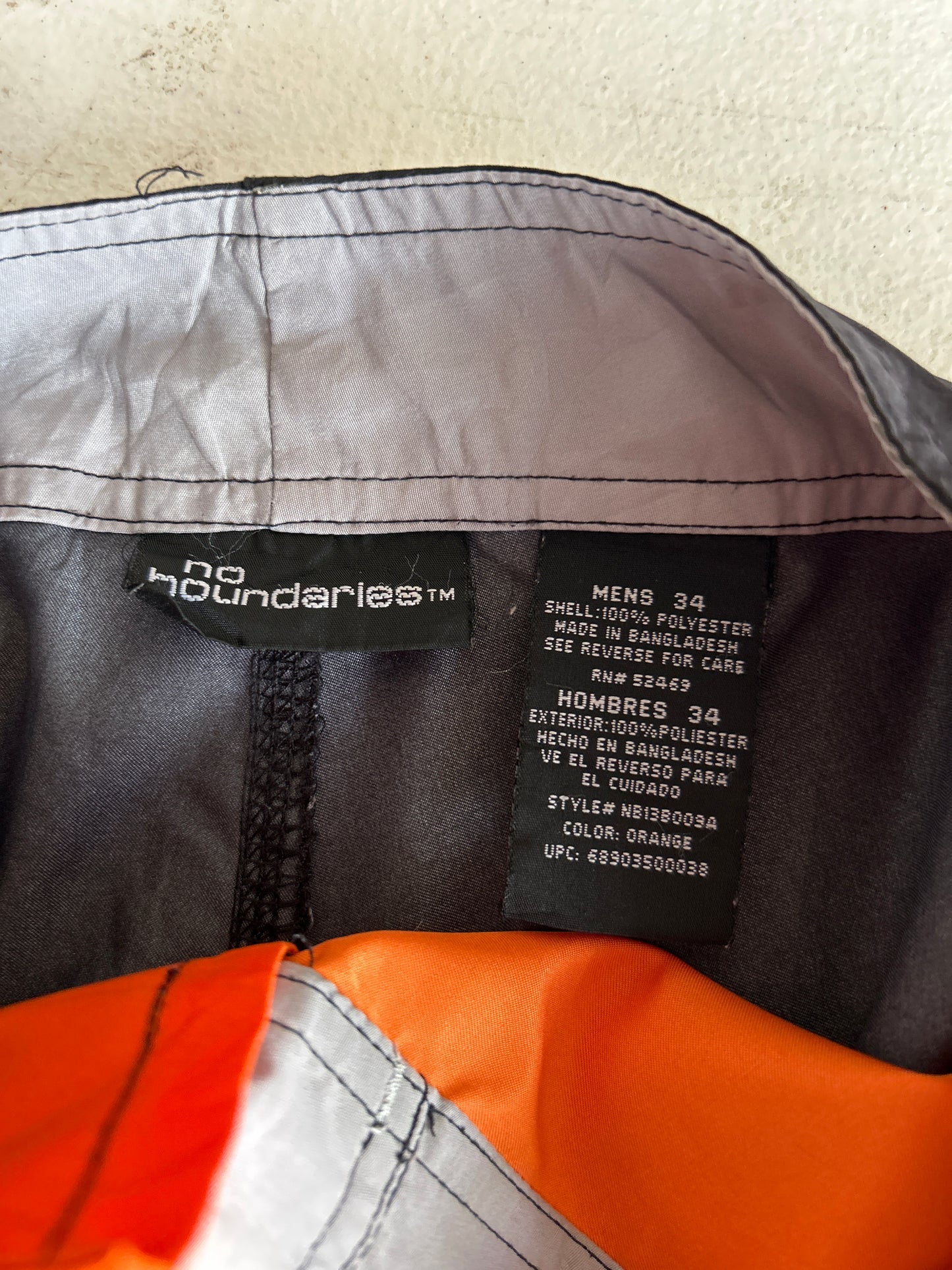 Y2K No boundaries boardshorts W34’