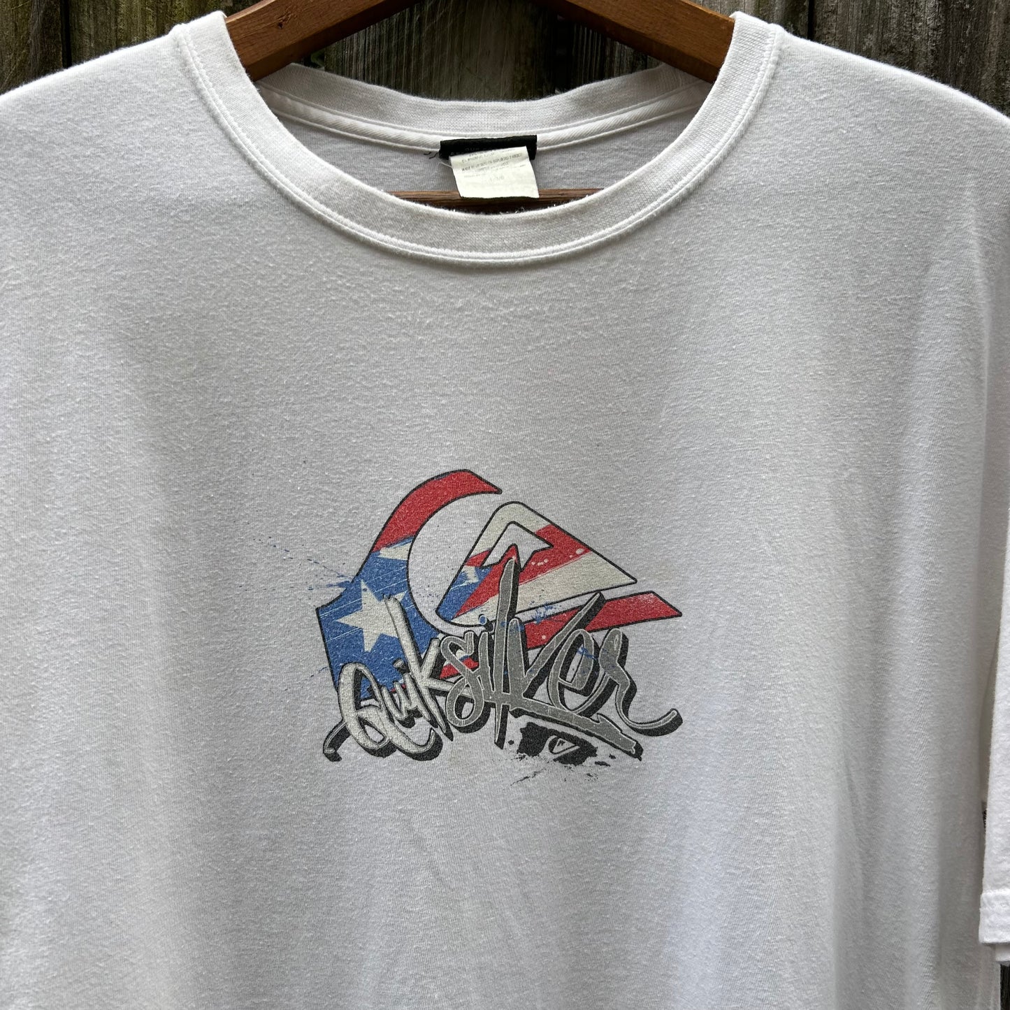 Y2K Quiksilver t-shirt