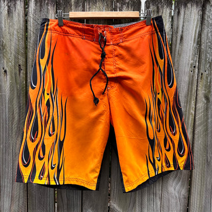 Y2K No boundaries boardshorts W34’