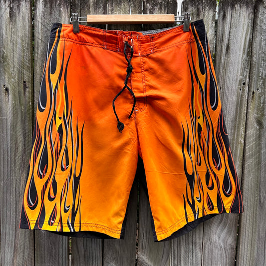 Y2K No boundaries boardshorts W34’