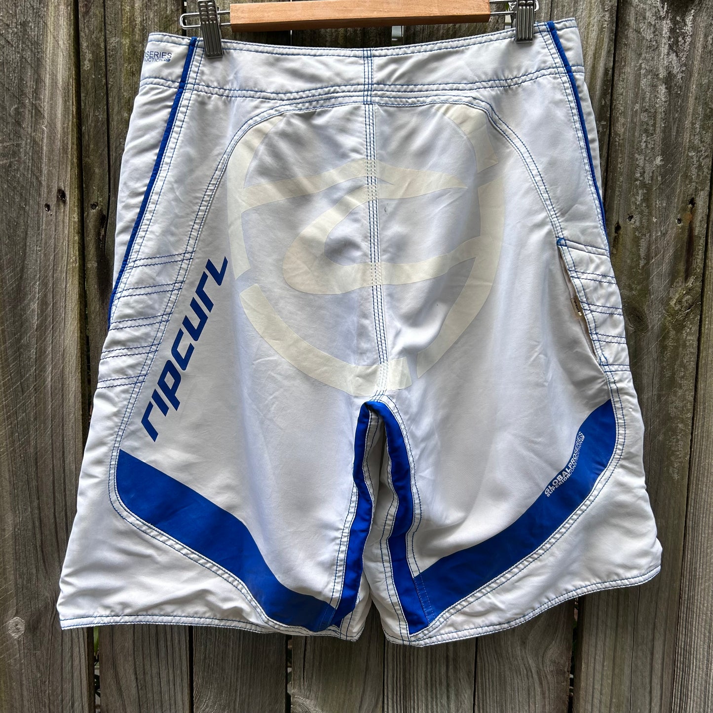 Y2K RipCurl boardshorts W32’