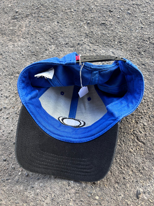 Vintage 00’s Oakley cap